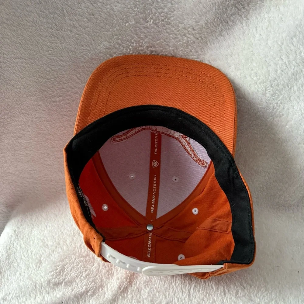 Top of the World stylish orange